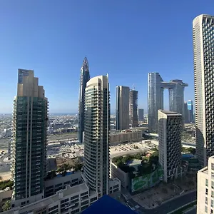 https://lux-bnb-1br-apt-top-floor-burj-sea-views-downtown.sharjah-hotels.com