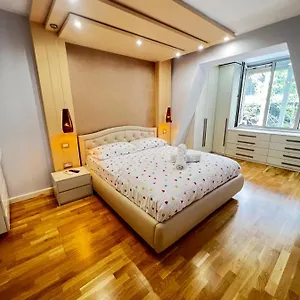 https://tirana-center.albaniahotels.org